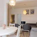 Apartamentos Triana
